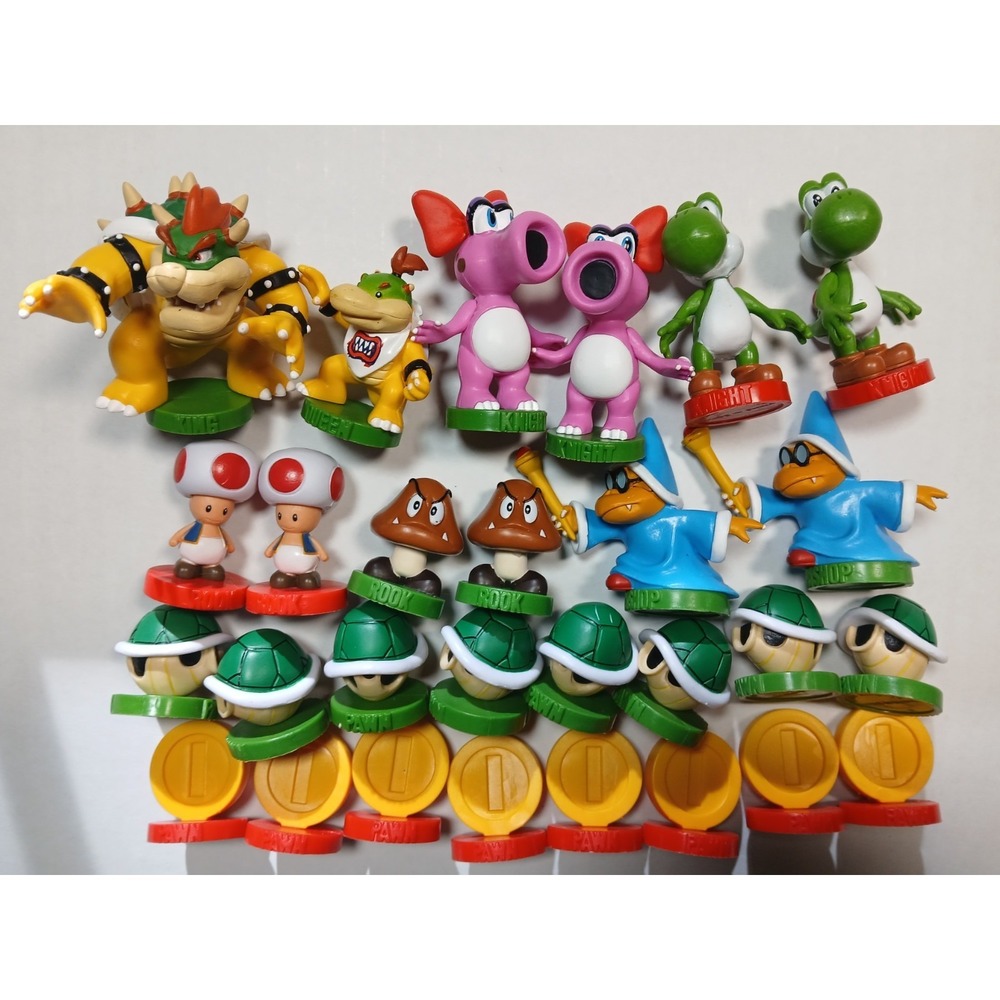 2009 Nintendo Super Mario Brothers Chess Replacement Pieces Lot of 28 Figures